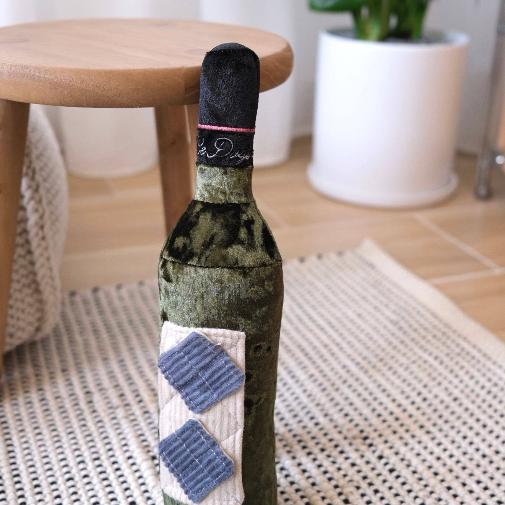 Merlot enrichment dog toy