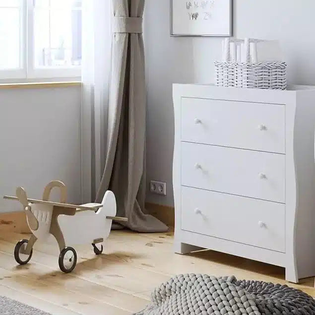 Little Acorns Traditional Sleigh Dresser - White