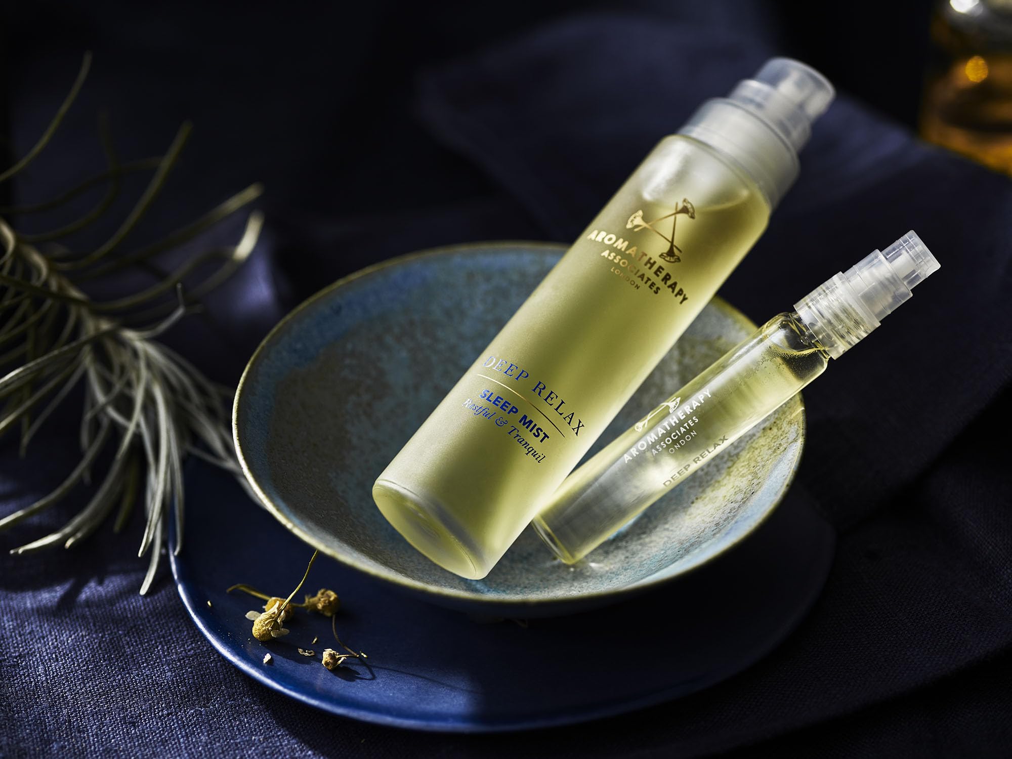 Deep Relax Sleep Mist by Aromatherapy Associates – Vetivert, Chamomile & Sandalwood (1.69 fl oz)