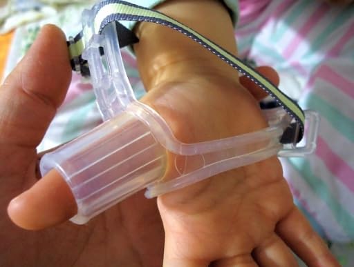 Dr. Thumb Thumb Guard – Stop Thumb Sucking in Kids Aged 3-7