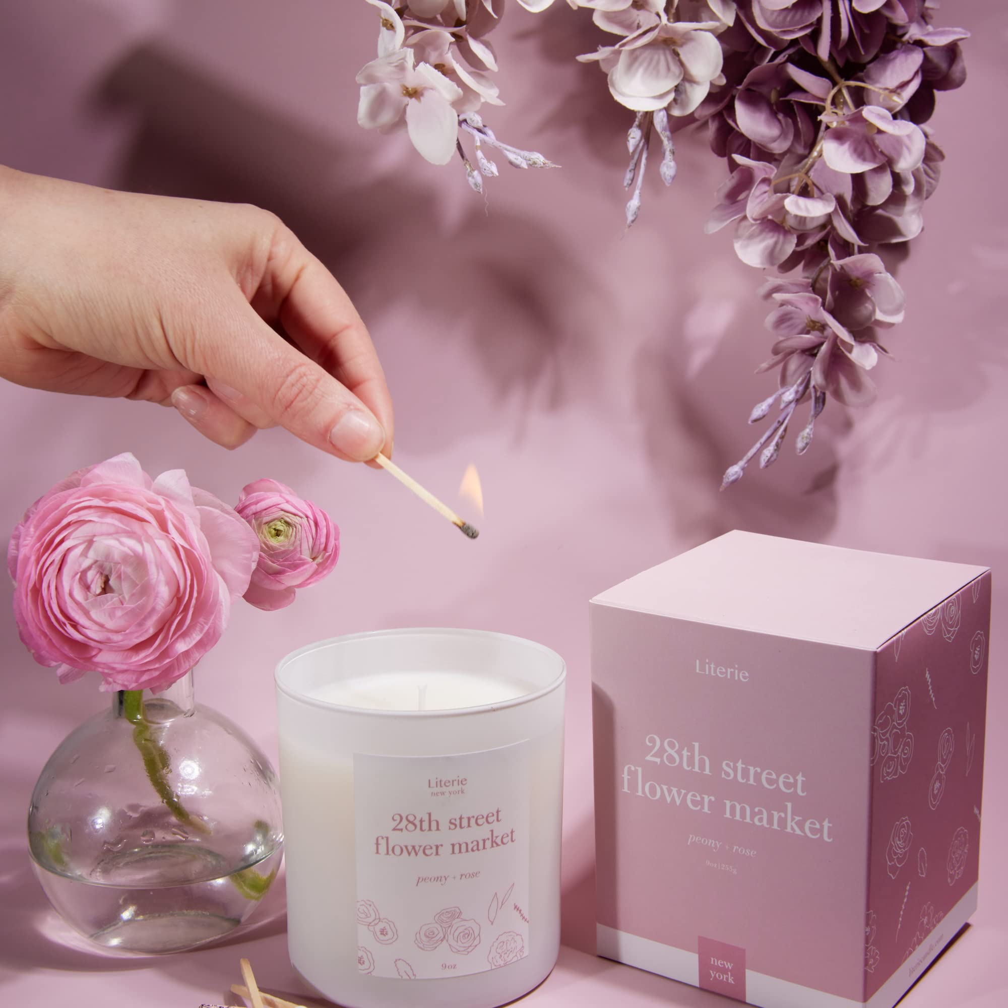 Literie NYC Inspired Scented Candle – 28th Street Flower Market, Peony & Rose, 9oz