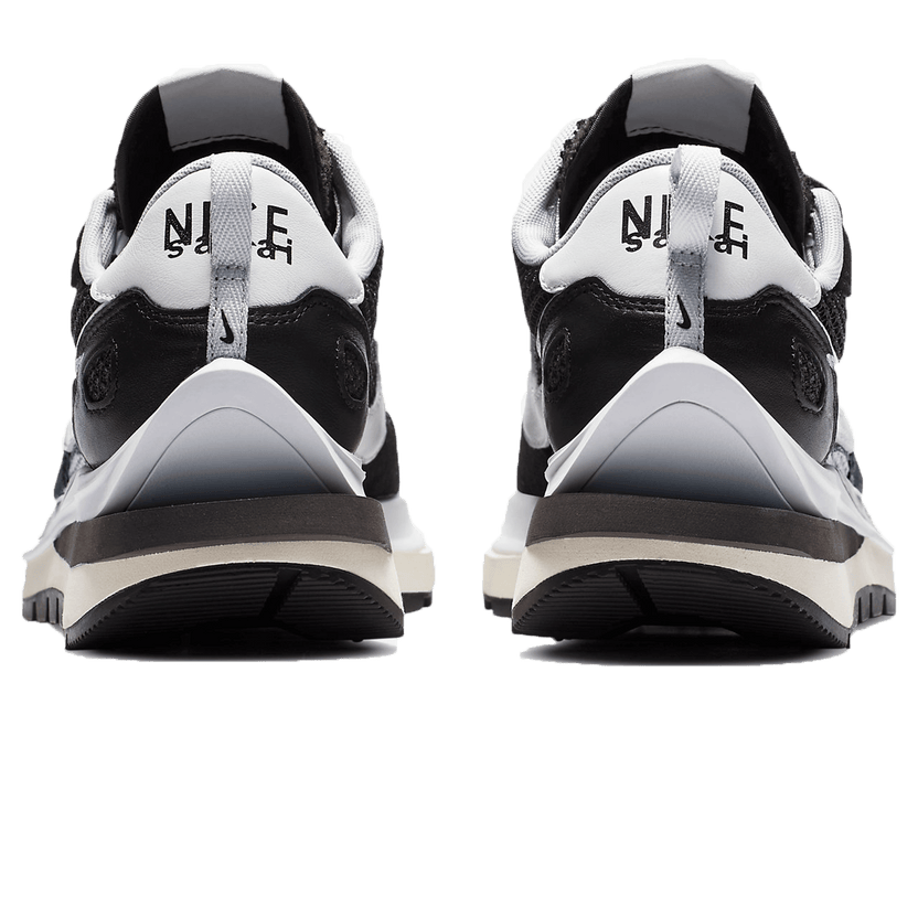 Nike Vaporwaffle Sacai 'Black White'