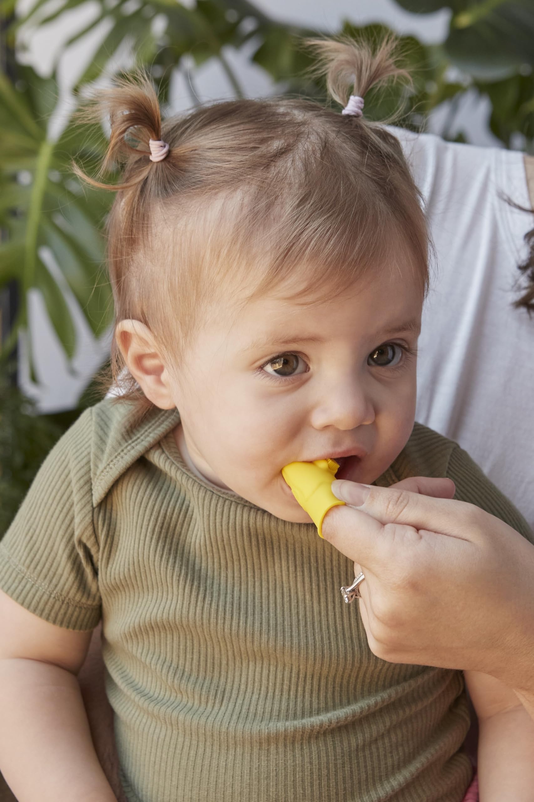 SuperMouth Tooth Keri Baby Finger Brush – Soft Silicone Bristles, Bite Block, Light-Up Wand, AR App, Teething to 2 Years, 4 Colors