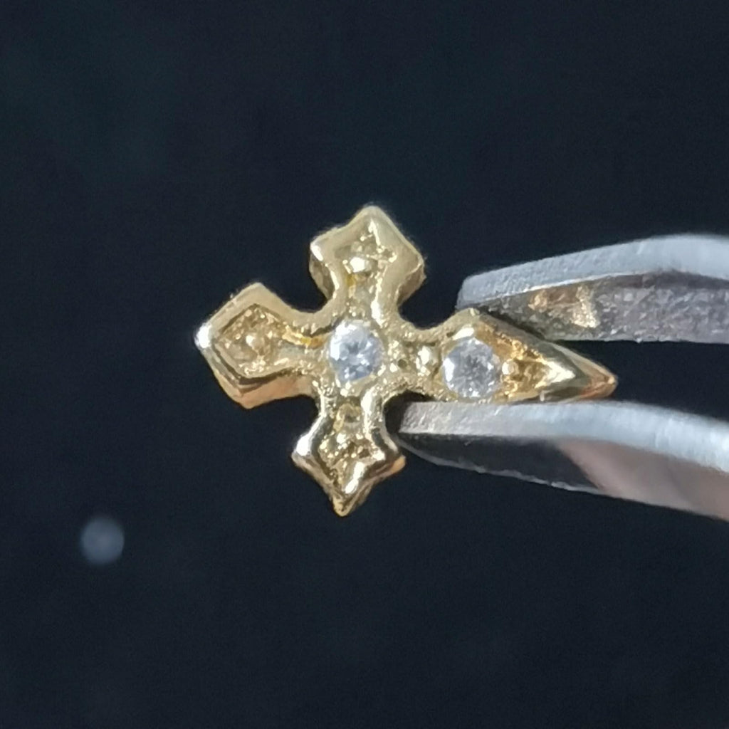 Tooth Gems 8K Gold Cross Design – 5mm Teeth Gems Kit (1 Piece)