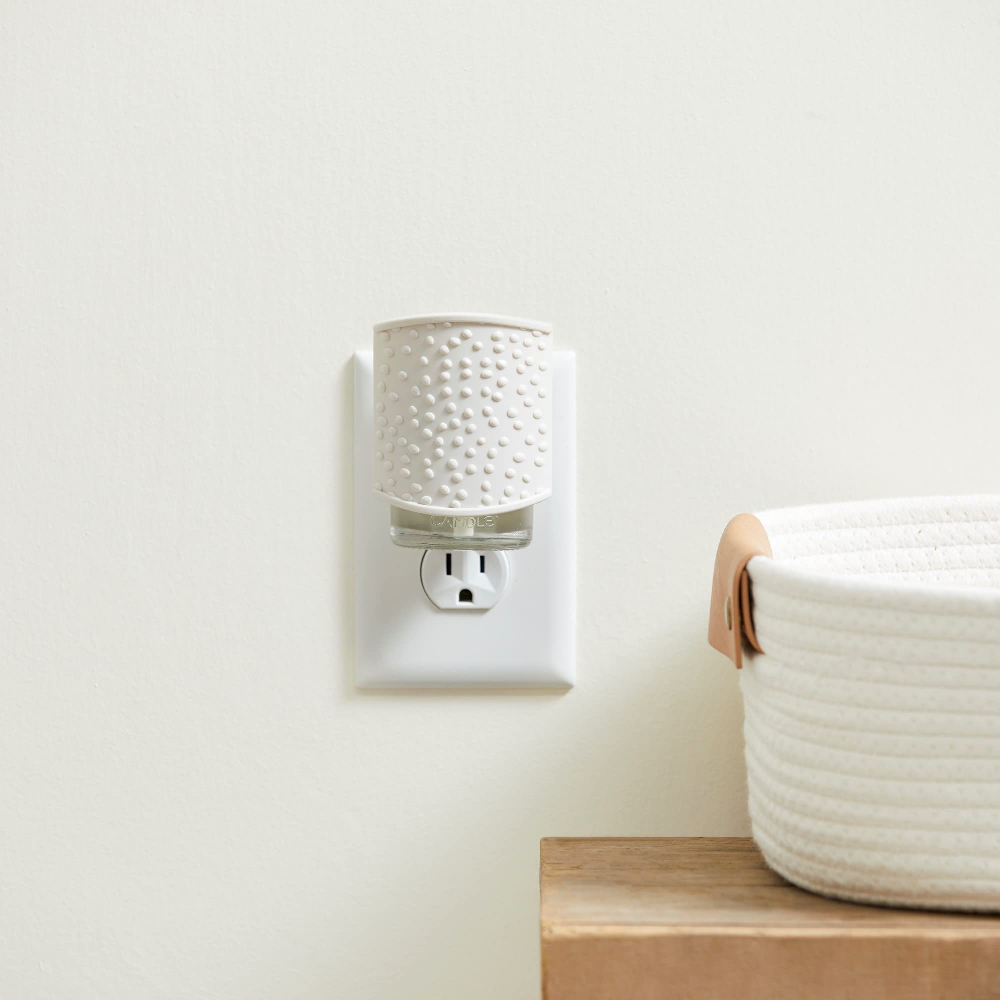 Yankee Candle Sprinkle Dots ScentPlug Diffuser - Fragrance Diffuser